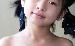 宝贝腿张大点就可以吃到扇贝了